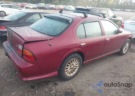 1995 Nissan Maxima Gle/Gxe/Se z USA, uszkodzony, nr VIN JN1CA21D4ST022577